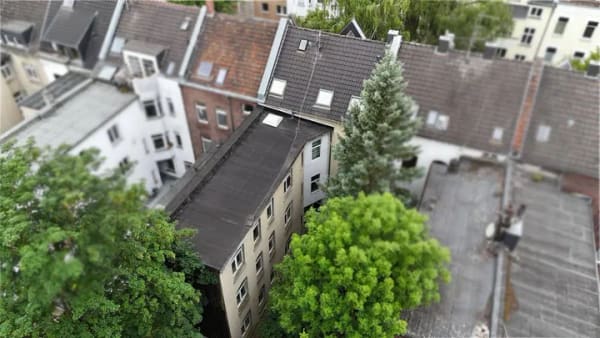 Immobilie in Krefeld - Solides Mehrfamilienhaus mit fünf Wohneinheiten in Krefeld - Bild 1