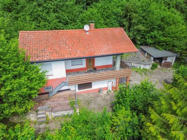 Immobilie in Rosdorf - freistehendes Wohnhaus mit eigene Waldflächen in Atzenhausen - Bild 2
