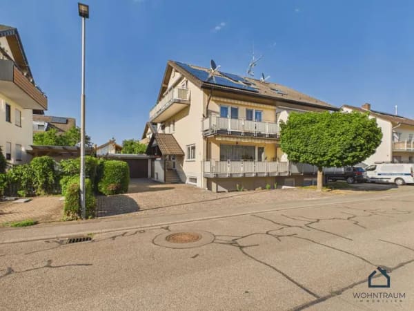 Immobilie in Reute - Zwei Chancen, eine Immobilie! Großzügiges Mehrfamilienhaus für Familie & Anleger - Bild 0