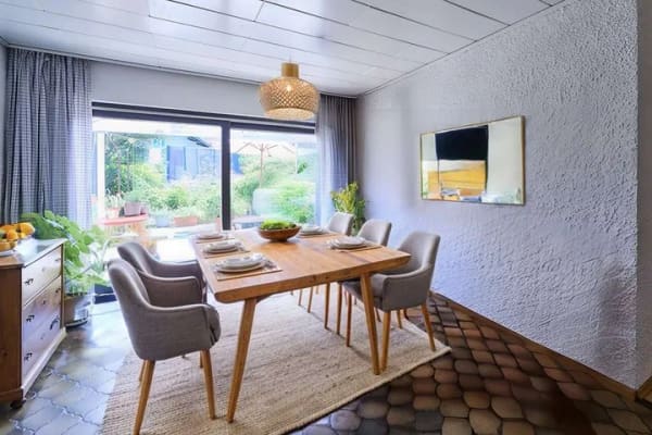 Immobilie in Dettenhausen - Ihr neuer Lieblingsort mit Atelier und schönem Garten - Bild 0