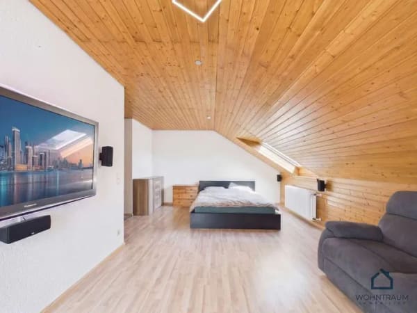 Immobilie in Reute - Achtung: Charmante 2-Zimmer-Dachgeschosswohnung in Reute - Schnell sein! - Bild 4