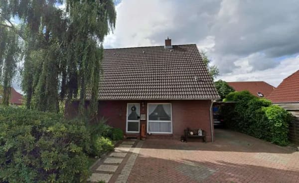 Immobilie in Eversmeer - Ein-/Zweifamilienhaus mit großem Garten in Eversmeer - Bild 0