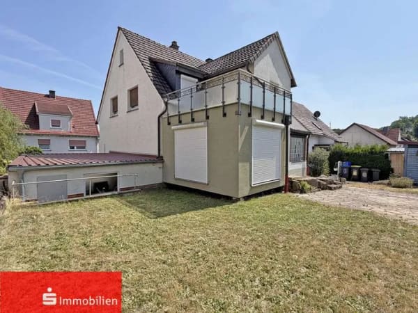 Immobilie in Burghaun - Einfamilienhaus in Burghaun - Ein Zuhause mit viel Platz und durchdachter Raumaufteilung - Bild 0