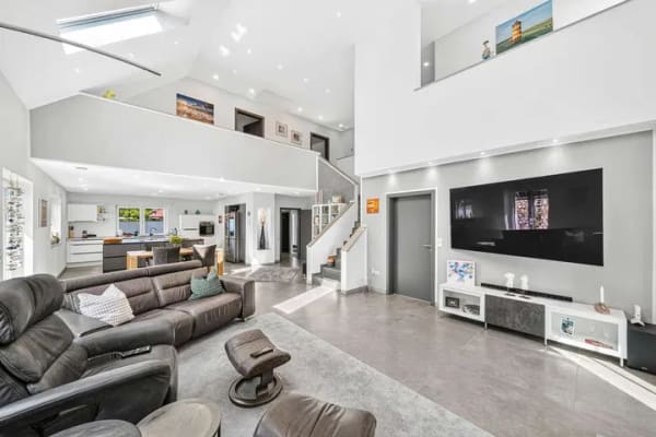 Immobilie in Marienhafe - Exklusives Einfamilienhaus mit modernster Energietechnik und außergewöhnlichem Wohnkomfort - Bild 3