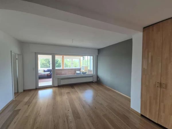 Immobilie in Kronberg - Viel Platz, viele Möglichkeiten – Zweifamilienhaus mit Ausbaureserve in Oberhöchstadt - Bild 1