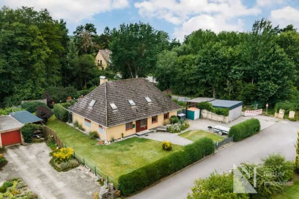 Immobilie in Melbeck - Geräumiges Einfamilienhaus mit großem Garten, zwei Garagen und vielseitigem Raumangebot - Bild 2