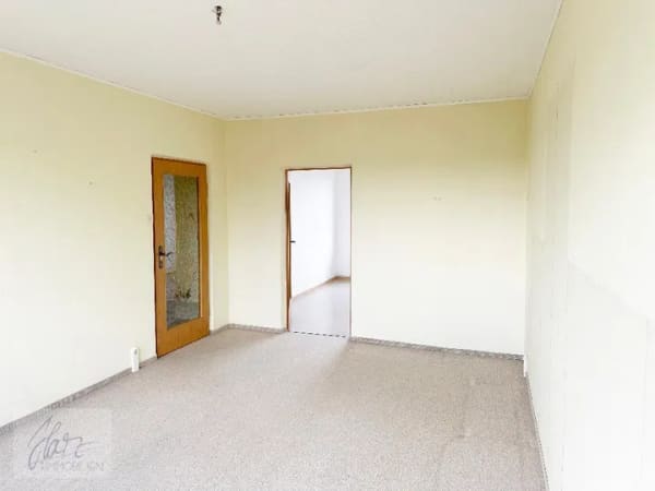 Immobilie in Zeithain - ***WOHNUNG und GARAGE - IHR NEUES PROJEKT MIT WEITBLICK*** Gemütliche Eigentumswohnung mit viel Potenzial und eigener Garage - Bild 3