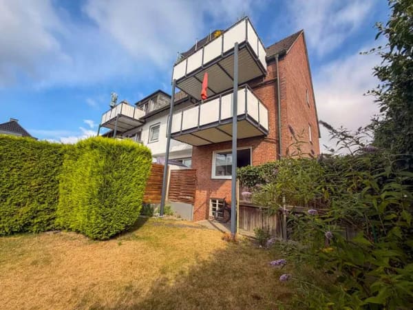 Immobilie in Recklinghausen - Kapitalanlage ohne Sanierungsstau – Gepflegtes 7-Familienhaus mit 4 Garagen in RE-Suderwich - Bild 2