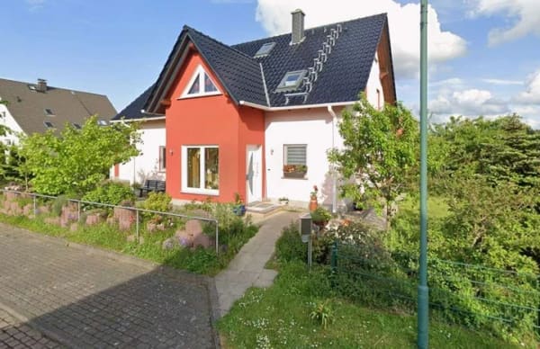 Immobilie in Bastorf - Provisionsfrei ! Ankommen und Wohlfühlen: Großzügiges Familienhaus mit Ostsee-Weitblick - Bild 1