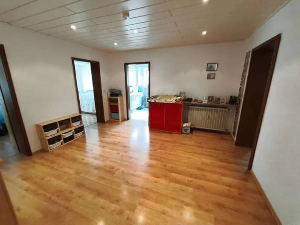 Immobilie in Heßdorf - 3 Zi. Wohnung im EG mit Terrasse, Gartenmktbenutzung und Garage - Bild 4