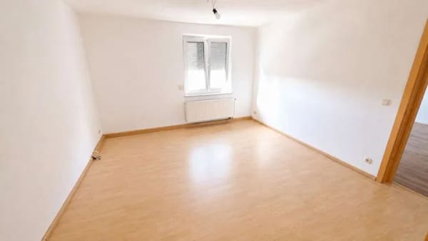 Immobilie in Waltenhofen - 3 Zimmer Wohnung zentral in Waltenhofen-Hegge mit KFZ Stellplatz, Dachbodenabteil + Kellerabteil - Bild 1
