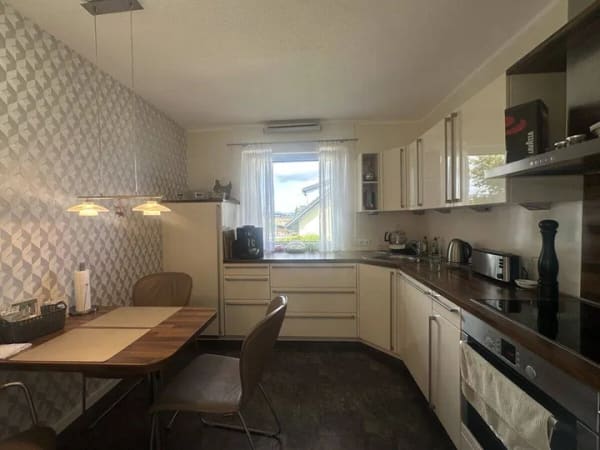 Immobilie in Edermünde - Zweifamilienhaus in Edermünde-Grifte - Wohnen mit traumhaftem Ausblick ins Grüne! - Bild 4