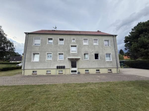 Immobilie in Plate - Kapitalanlage mit Mehrwert: Vermietete 3-Zimmer-Wohnung mit Garten & Garage - Bild 2