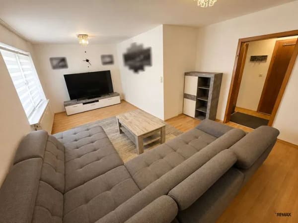 Immobilie in Neustadt bei Coburg - Dreifamilienhaus mit 4 Garagen | Ab November komplett frei | Attraktives Entwicklungspotenzial - Bild 4
