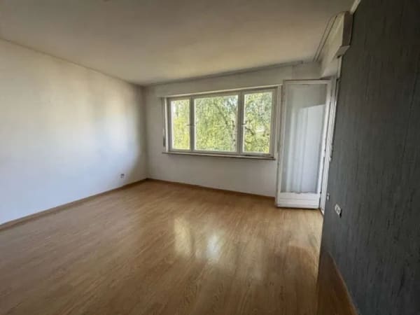 Immobilie in Ditzingen - 3-Zimmer-Wohnung mit zwei Balkonen und Gartenblick in Ditzingen - Bild 1