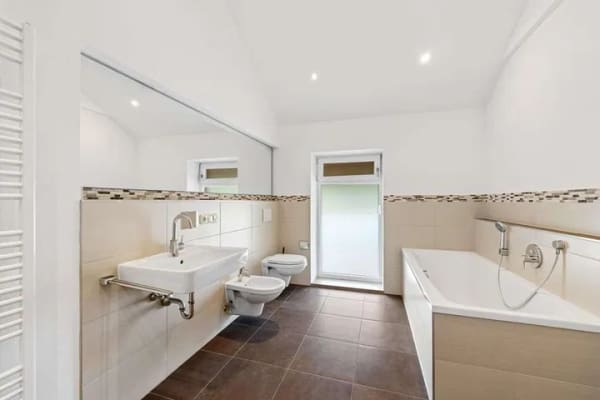 Immobilie in Prien am Chiemsee - Wunderschöne, helle 3-Zimmer Wohnung EG - Bild 3