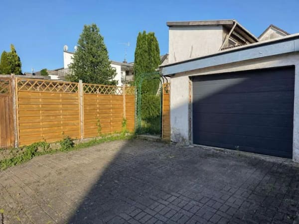 Immobilie in Wirges - Doppelhaushälfte mit zwei separat nutzbaren Wohneinheiten - Bild 1