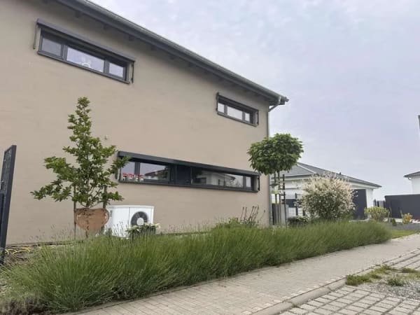 Immobilie in Sulzheim - Ihr privates Refugium in Mönchstockheim - Luxus trifft auf grenzenlose Aussicht - Bild 2