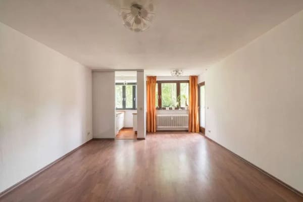 Immobilie in Reinbek - Vermietete 2-Zimmer-Wohnung mit Loggia in Reinbek | GLADIGAU - Bild 0