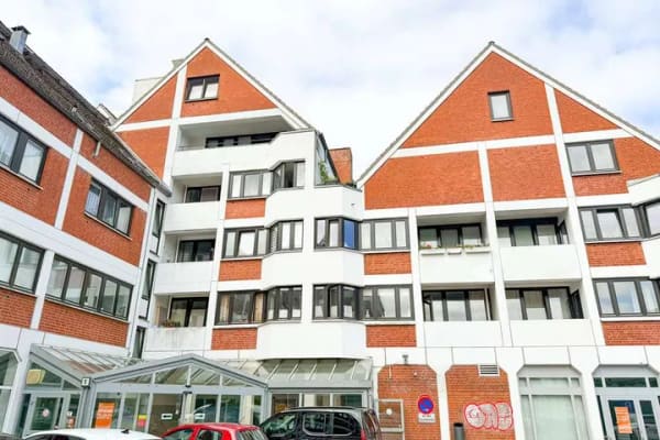 Immobilie in Reinbek - Vermietete 2-Zimmer-Wohnung mit Loggia in Reinbek | GLADIGAU - Bild 1