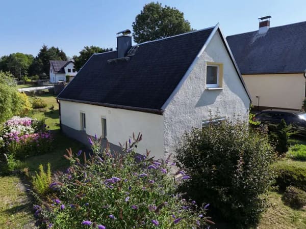 Immobilie in Treuen - Einfamilienhaus in ruhiger Lage, mit großem Grundstück und viel Potenzial - Bild 2