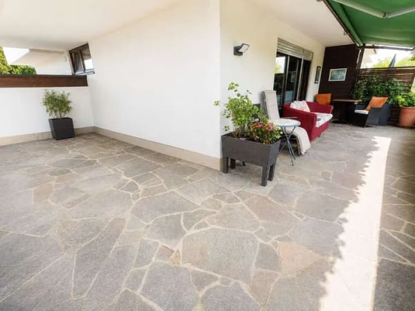 Immobilie in Stephanskirchen - vermietete Erdgeschosswohnung mit Garten und Terrasse - provisionsfrei - Bild 4