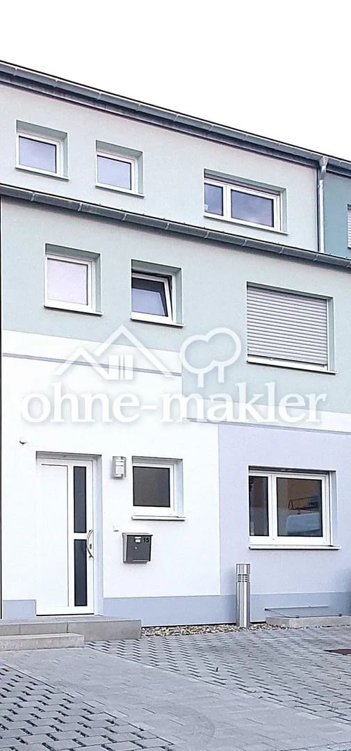 Immobilie in Adelsdorf - Provisionsfrei: Modernes RMH (Bj. 2019) mit 163 m², Garten, Studio und Dachterrasse - Bild 0