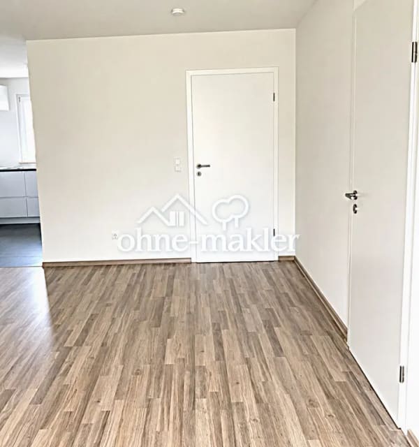 Immobilie in Adelsdorf - Provisionsfrei: Modernes RMH (Bj. 2019) mit 163 m², Garten, Studio und Dachterrasse - Bild 1