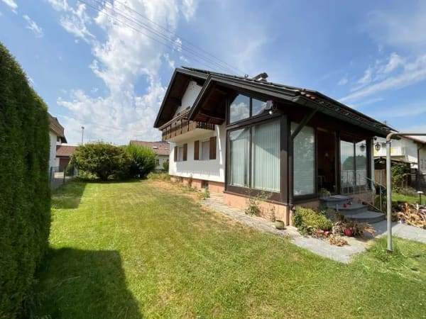 Immobilie in Wiggensbach - Modernes Raumwunder mit großem Garten - sofort frei - VB! - Bild 1