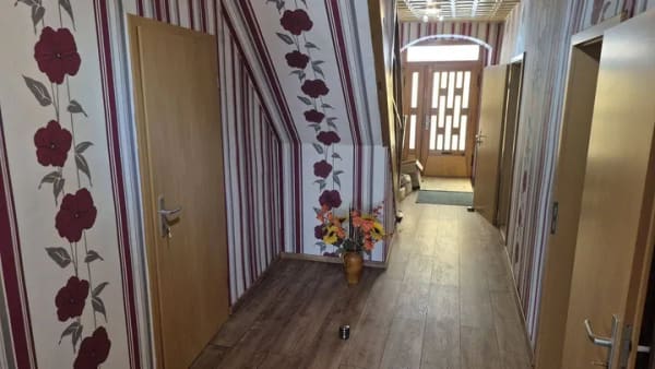Immobilie in Wettin-Löbejün - Viel Haus für viele Möglichkeiten - Bild 1
