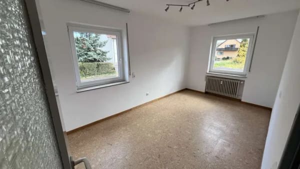 Immobilie in Rutesheim - Sehr gepflegte lichtdurchflutete 3-Zimmer-Wohnung mit Garten, Garage und sonniger Südterrasse - Bild 4