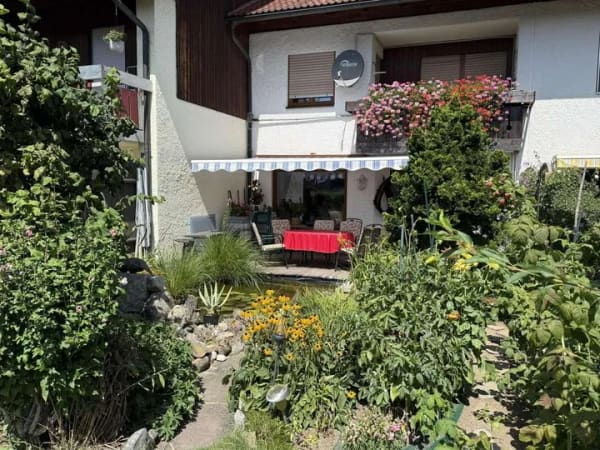 Immobilie in Betzigau - Wohnen im Allgäu: Gepflegtes Reihenhaus mit Garten und Kamin, provisionsfrei - Bild 0
