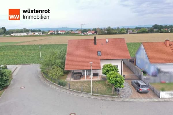 Immobilie in Perkam - Einziehen & Wohlfühlen – charmantes Einfamilienhaus in Perkam-Pilling - Bild 2