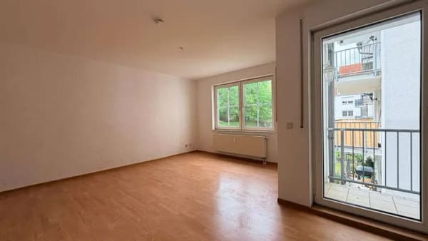 Immobilie in Auerbach/Vogtland - Kompakt, clever, komplett – 1 Zimmer mit Balkon & TG - Bild 4