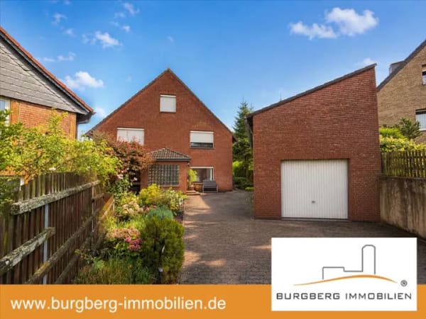 Immobilie in Wennigsen (Deister) - Wennigsen-Degersen | Großes EFH mit Ausbaupotenzial für die große Familie/Mehrgenerationenwohnen! - Bild 0
