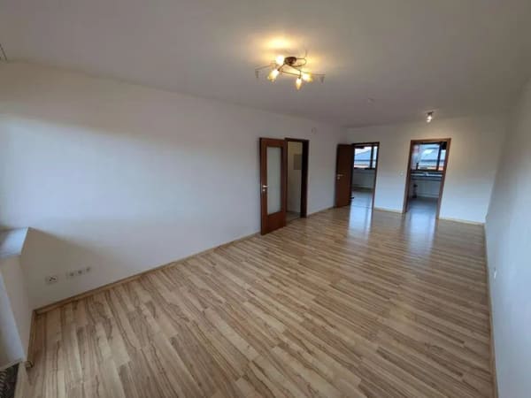 Immobilie in Krailling - Helle 2 Zimmer Wohnung, zentral und ruhig in Krailling - Bild 1