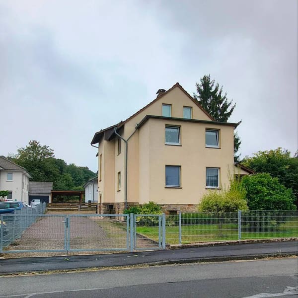 Immobilie in Hessisch Lichtenau - Mehrfamilienhaus mit Gartenhaus und angelegtem Grundstück zentrale Lage in Hessisch Lichtenau - Bild 0