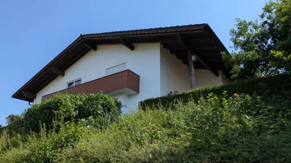 Immobilie in Bad Kötzting - Großes EFH, Traumlage mit Indoorpool in Bad Kötzting, provisionsfrei - Bild 2