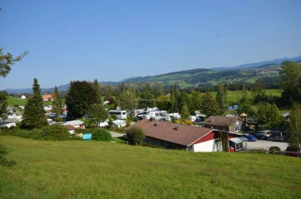 Immobilie in Weiler-Simmerberg - Tolles Ferienhaus zur Eigenverwendung und/oder Kapitalanlage im Westallgäu mit Alpenblick - Bild 4