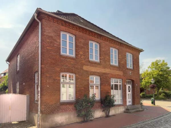 Immobilie in Lütjenburg - Stilvoll saniertes Stadthaus im Zentrum von Lütjenburg - Bild 0