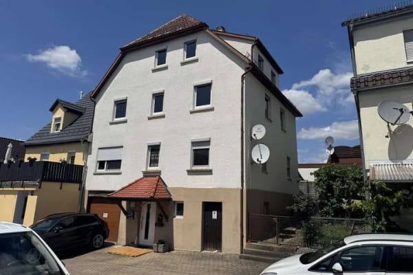 Immobilie in Neuffen - Teilrenoviertes 2-Familienhaus mit Charme - Bild 0