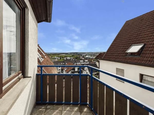 Immobilie in Filderstadt - Aussichtsreich investieren: Maisonette mit Balkon und 4,9 % Rendite in Filderstadt! - Bild 2