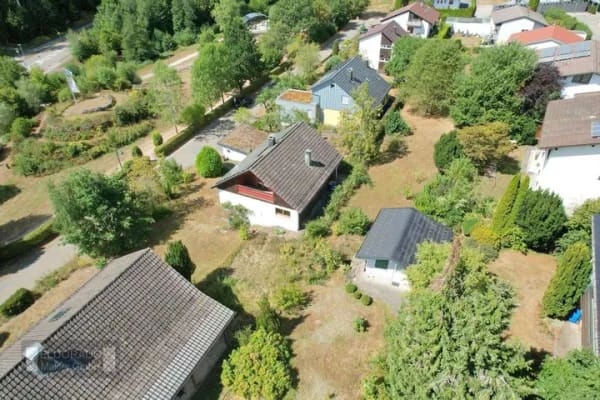 Immobilie in Loßburg - Freistehendes EFH in Loßburg – sonniges Grundstück und naturnahe Ortsrandlage - Bild 4
