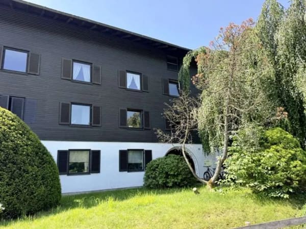 Immobilie in Murnau am Staffelsee - Murnau: großzügige 3-Zimmer-Dachgeschosswohnung mit Balkon - Bild 1