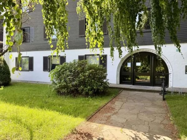 Immobilie in Murnau am Staffelsee - Murnau: großzügige 3-Zimmer-Dachgeschosswohnung mit Balkon - Bild 3