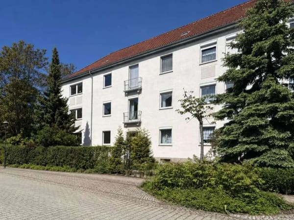 Immobilie in Bitterfeld-Wolfen - 67 m² Wohnfläche: Sanierte und bezugsfreie Eigentumswohnung mit Renditepotenzial in Wolfen - Bild 0