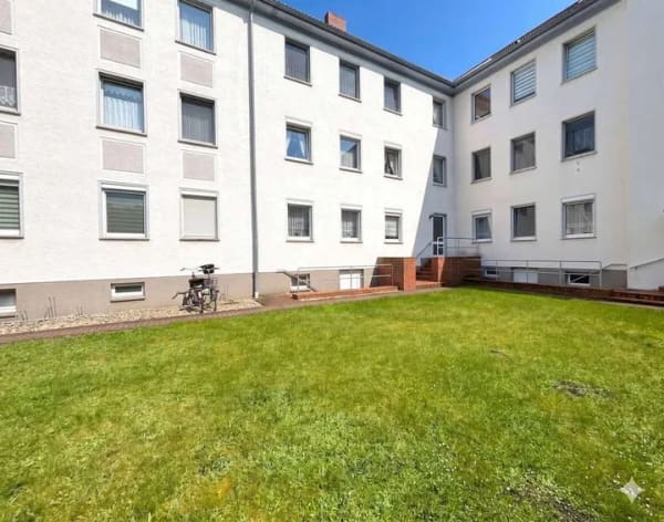 Immobilie in Bitterfeld-Wolfen - 67 m² Wohnfläche: Sanierte und bezugsfreie Eigentumswohnung mit Renditepotenzial in Wolfen - Bild 3