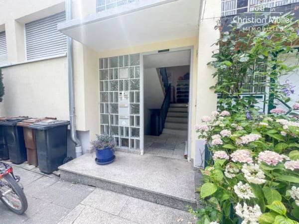 Immobilie in Kirchzarten - Kirchzarten: Vielseitiges Mehrfamilienhaus auf Erbpacht - Ideal für Anleger & Selbstnutzer - Bild 1