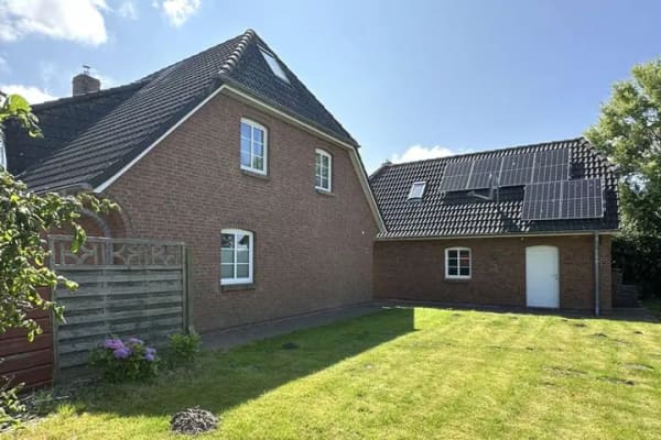 Immobilie in Dagebüll - In Nordseenähe: geräumiges Einfamilienhaus mit moderner Luftwärmepumpe und Garage - Bild 1