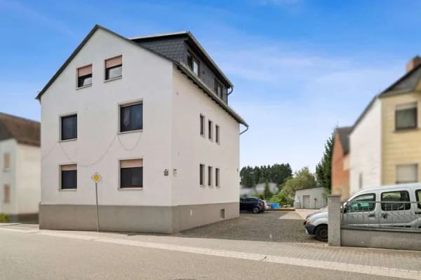 Immobilie in Rettert - Gepflegtes Mehrfamilienhaus mit vier Wohneinheiten und zusätzlichem Entwicklungspotenzial! - Bild 3